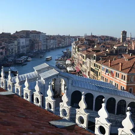 Castello 5888 B, Santa Marina, Calle Marcello, Canale