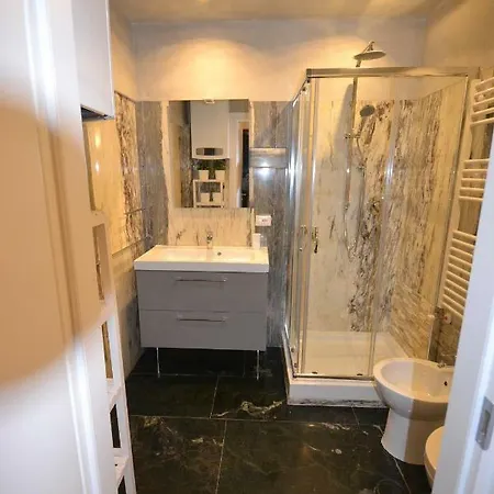Castello 5888 B, Santa Marina, Calle Marcello, Canale *