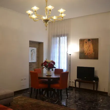 Castello 5888 B, Santa Marina, Calle Marcello, Canale