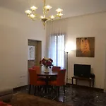 Castello 5888 B, Santa Marina, Calle Marcello, Canale