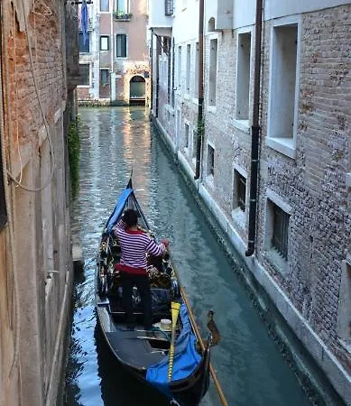 Castello 5888 B, Santa Marina, Calle Marcello, Canale 公寓 威尼斯
