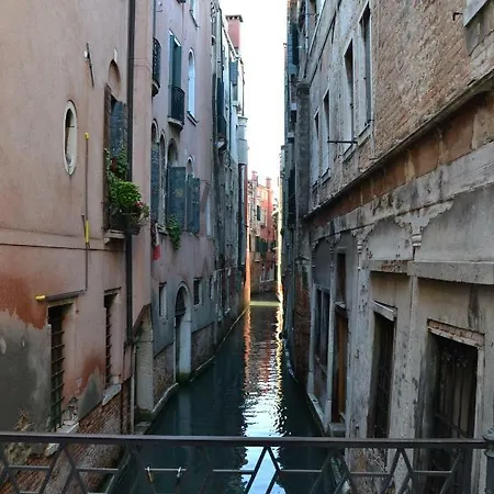 Castello 5888 B, Santa Marina, Calle Marcello, Canale 公寓