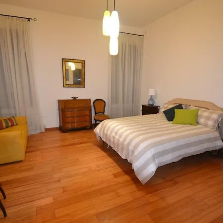 Castello 5888 B, Santa Marina, Calle Marcello, Canale 威尼斯