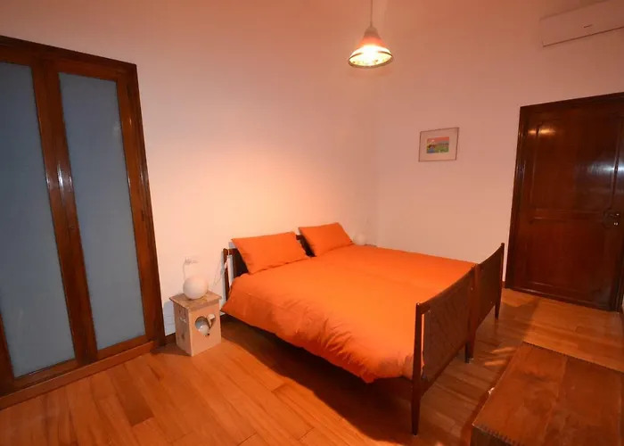Castello 5888 B, Santa Marina, Calle Marcello, Canale